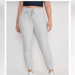 XXL Old Navy Active Cloud 94 Soft Mid Rise Joggers Light Gray